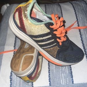 Shinny very light weight summer sneakers mint condition